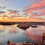 V60 * Valletta