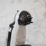 V60