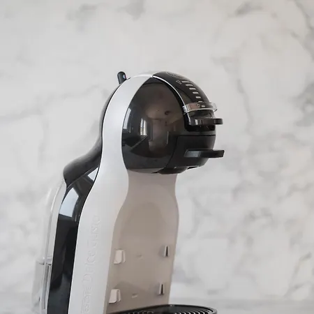 V60